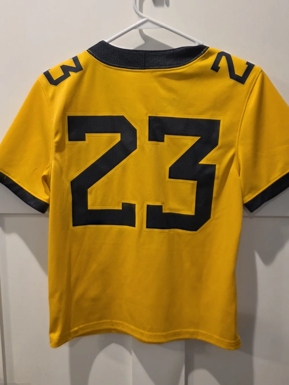 Nike Team West Virginia Mountaineers #23 Football Jersey Youth Sz S Blue Yellow